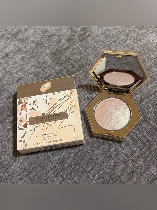 Fenty Beauty Other - Fenty Beauty Diamond Bomb Royal Icing